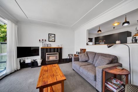 Photo of property in 3b Wheeler Place, Upper Vogeltown, New Plymouth, 4310