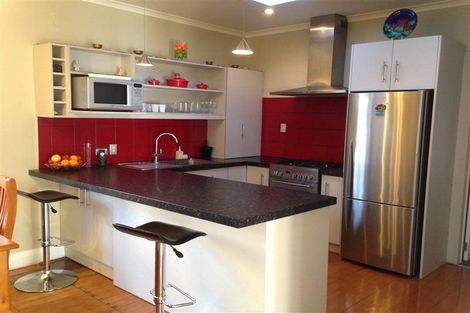 Photo of property in 67 Margan Avenue, New Lynn, Auckland, 0600