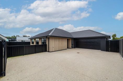 Photo of property in 99 Hoffman Court, Waikiwi, Invercargill, 9810