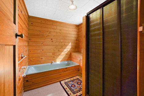 Photo of property in 17 Tawhiti Street, Tokomaru Bay, 4079