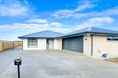 Photo of property in 42 Mehrtens Crescent, Woodend, 7691