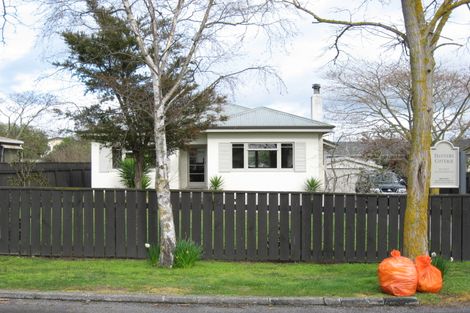 Photo of property in Danvers Cottage, 1 Danvers Street, Havelock North, 4130