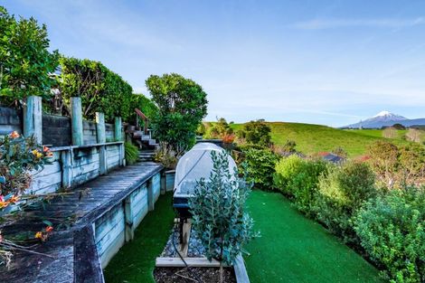 Photo of property in 40 Redwood Crescent, Hurdon, New Plymouth, 4310