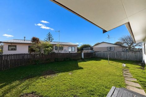 Photo of property in 1/44 Shifnal Drive, Randwick Park, Auckland, 2105