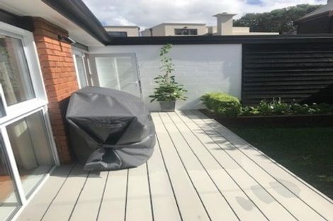 Photo of property in 2/7 Montrose Terrace, Mairangi Bay, Auckland, 0630