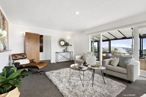 Photo of property in 6 Trebann Street, Paparangi, Wellington, 6037