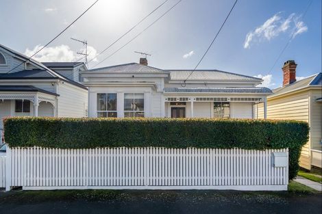 Photo of property in 112 Calliope Road, Stanley Point, Auckland, 0624