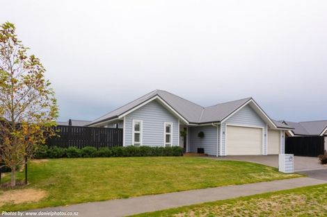 Photo of property in 19 Kingsdowne Drive, West Melton, 7618