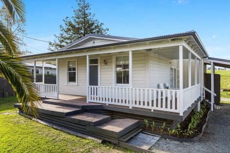 Photo of property in 30 Centennial Park Road, Wellsford, 0900