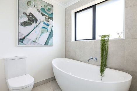 Photo of property in 19 Golf View Close, Fairhall, 7272