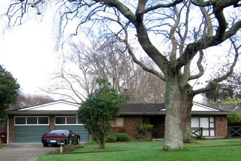 Photo of property in 5 Carbine Court, Awapuni, Palmerston North, 4412