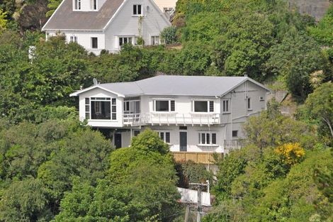 Photo of property in 11 Northland Road, Northland, Wellington, 6012