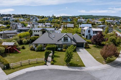 Photo of property in 4 Baker Grove, Wanaka, 9305