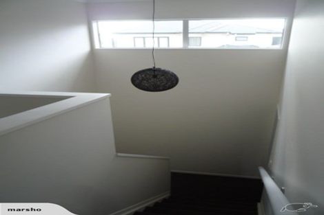 Photo of property in 24 Fairchild Avenue, Goodwood Heights, Auckland, 2105