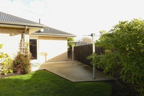 Photo of property in 28 Mokihi Gardens, Hillmorton, Christchurch, 8024