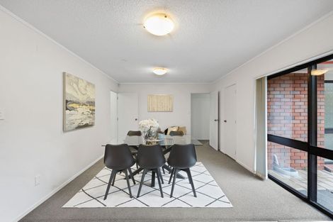 Photo of property in 31 Cromdale Avenue, Highland Park, Auckland, 2010