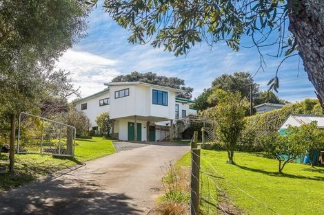 Photo of property in 284 Vipond Road, Stanmore Bay, Whangaparaoa, 0932