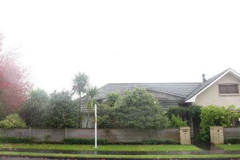 Photo of property in 28 Castleton Drive, Howick, Auckland, 2014