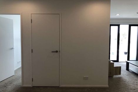 Photo of property in Apollo Apartments, 201/46 Rosedale Road, Rosedale, Auckland, 0632