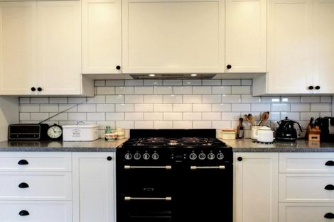 Photo of property in 24 Rakaia Way, Poraiti, Napier, 4112