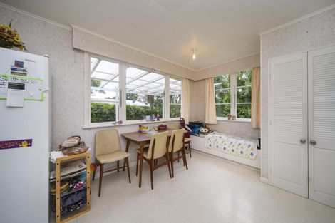 Photo of property in 37 Waterloo Crescent, Hokowhitu, Palmerston North, 4410