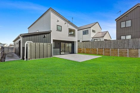 Photo of property in 10 Seafoam Road, Rosehill, Papakura, 2113