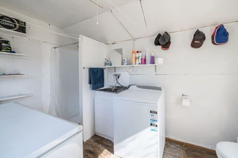 Photo of property in 1596 Cape Palliser Road, Cape Palliser, Featherston, 5772