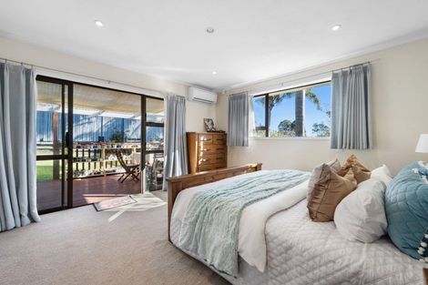 Photo of property in 15 Pigeon Mountain Road, Half Moon Bay, Auckland, 2012