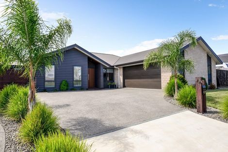 Photo of property in 16 Jennian Avenue, Rototuna North, Hamilton, 3210