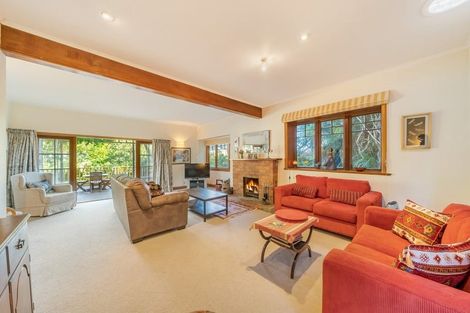 Photo of property in 27 Kotari Road, Days Bay, Lower Hutt, 5013