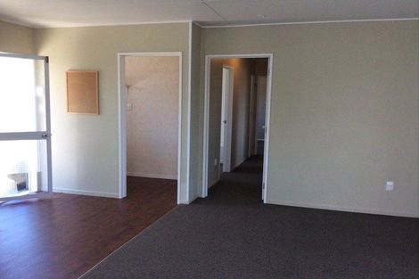 Photo of property in 11 Chatsworth Place, Highbury, Palmerston North, 4412