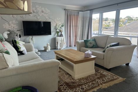 Photo of property in 1/110 Saddleback Rise, Murrays Bay, Auckland, 0630