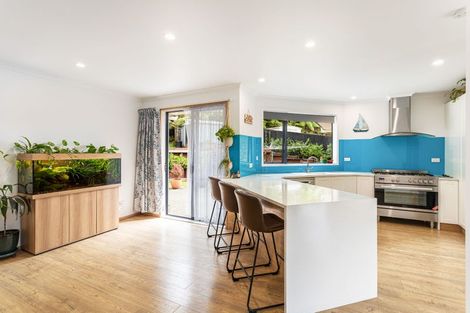 Photo of property in 24 Donald Place, Stillwater, Silverdale, 0993