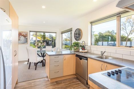 Photo of property in 53 Saint Martins Road, Saint Martins, Christchurch, 8022