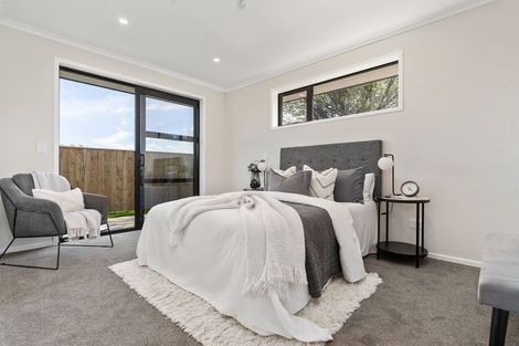 Photo of property in 37 Rhodes Street, Carterton, 5713