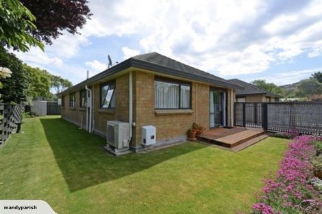 Photo of property in 2 Bathurst Street, Heretaunga, Upper Hutt, 5018