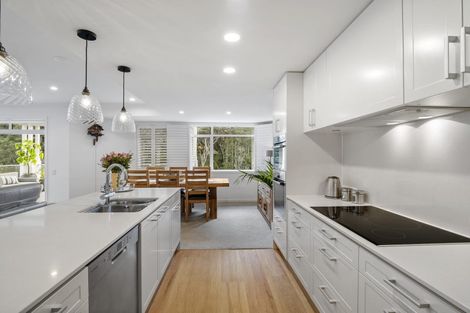 Photo of property in 20 Eaves Bush Parade, Orewa, 0931