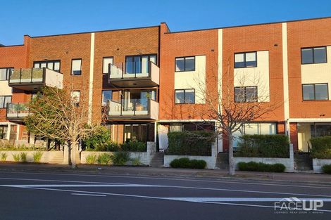 Photo of property in 3/7 Uku Lane, Hobsonville, Auckland, 0616