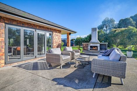Photo of property in 195 Muhunoa Road East, Ohau, Levin, 5570