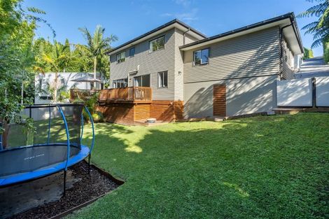 Photo of property in 16b Charmaine Road, Torbay, Auckland, 0630