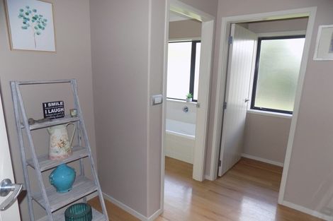 Photo of property in 2 Flight Valley Way, Welcome Bay, Tauranga, 3175