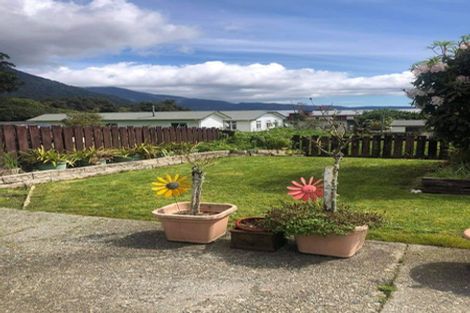 Photo of property in 7 Main Road, Fox Glacier, 7886