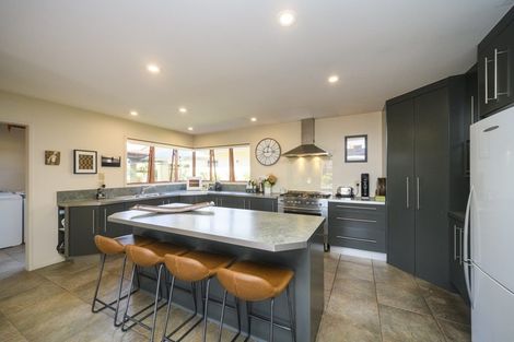 Photo of property in 17 Montgomery Terrace, Hokowhitu, Palmerston North, 4410