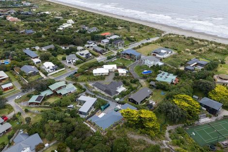 Photo of property in 276 Peka Peka Road, Peka Peka, Waikanae, 5391