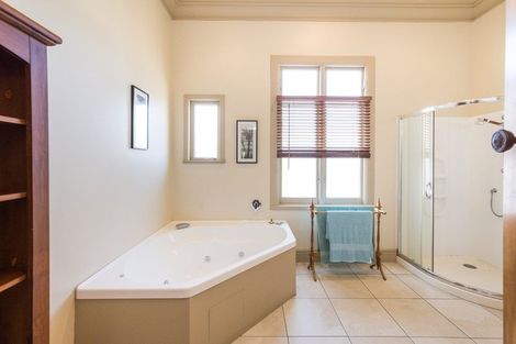 Photo of property in 92 Wood Street, Takaro, Palmerston North, 4410