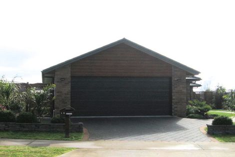 Photo of property in 13 Maccallum Court, Rototuna, Hamilton, 3210