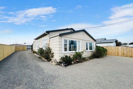 Photo of property in 145 Seabury Avenue, Foxton Beach, Foxton, 4815