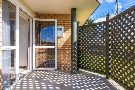 Photo of property in 40 Gisborne Terrace, Opunake, 4616