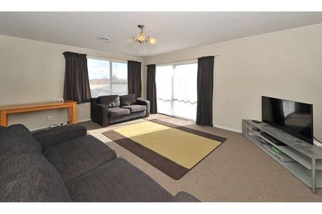 Photo of property in 5 Rako Place, Manurewa, Auckland, 2102