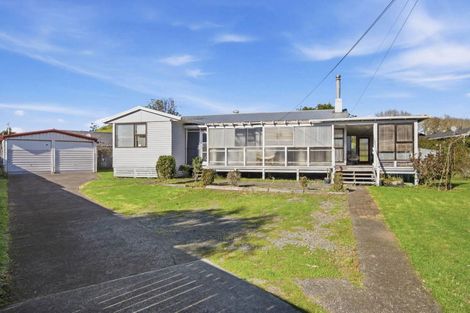 Photo of property in 10 House Avenue, Mangere Bridge, Auckland, 2022